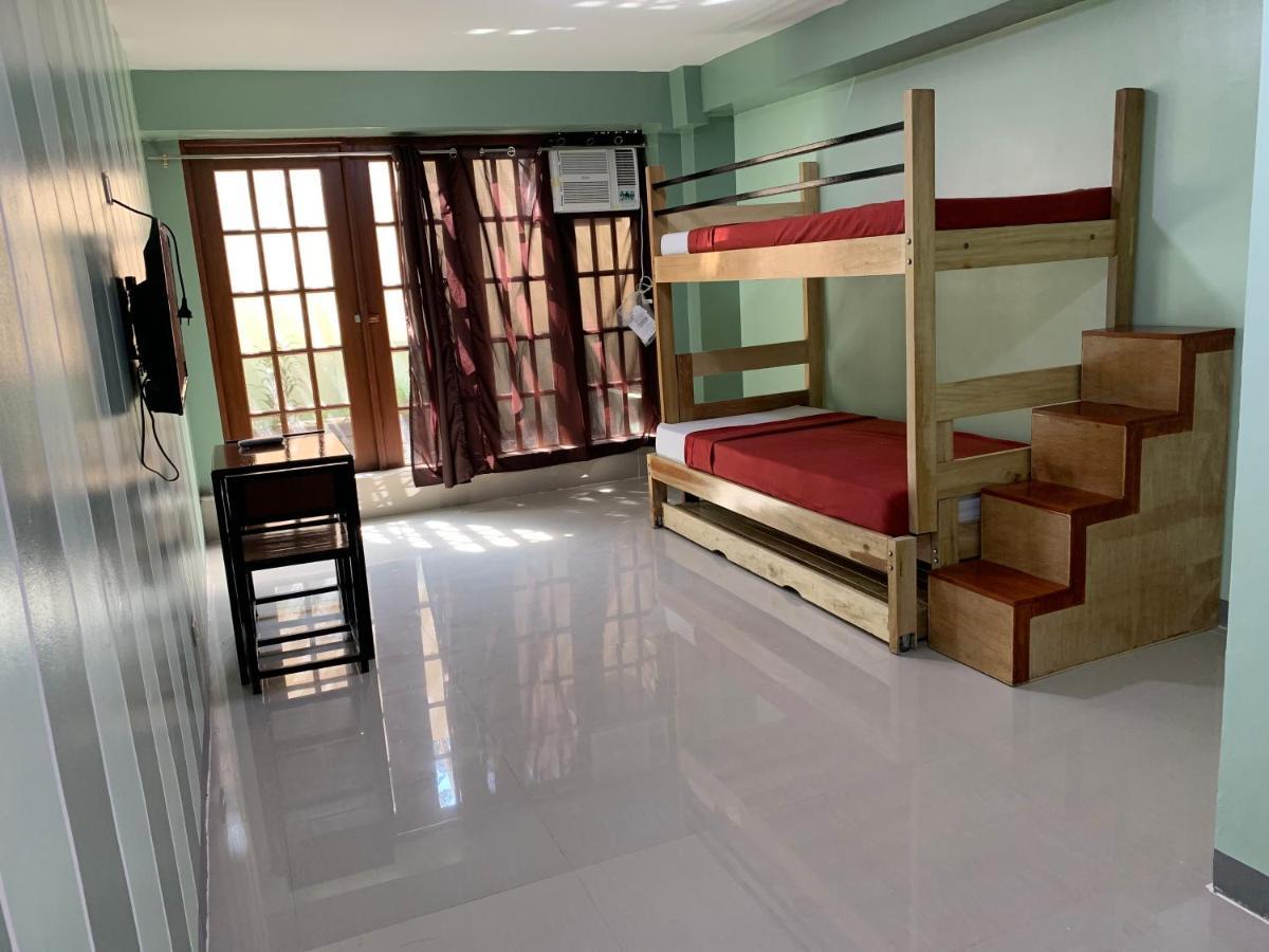 Beinte Singko De Marso Apartments Candon エクステリア 写真