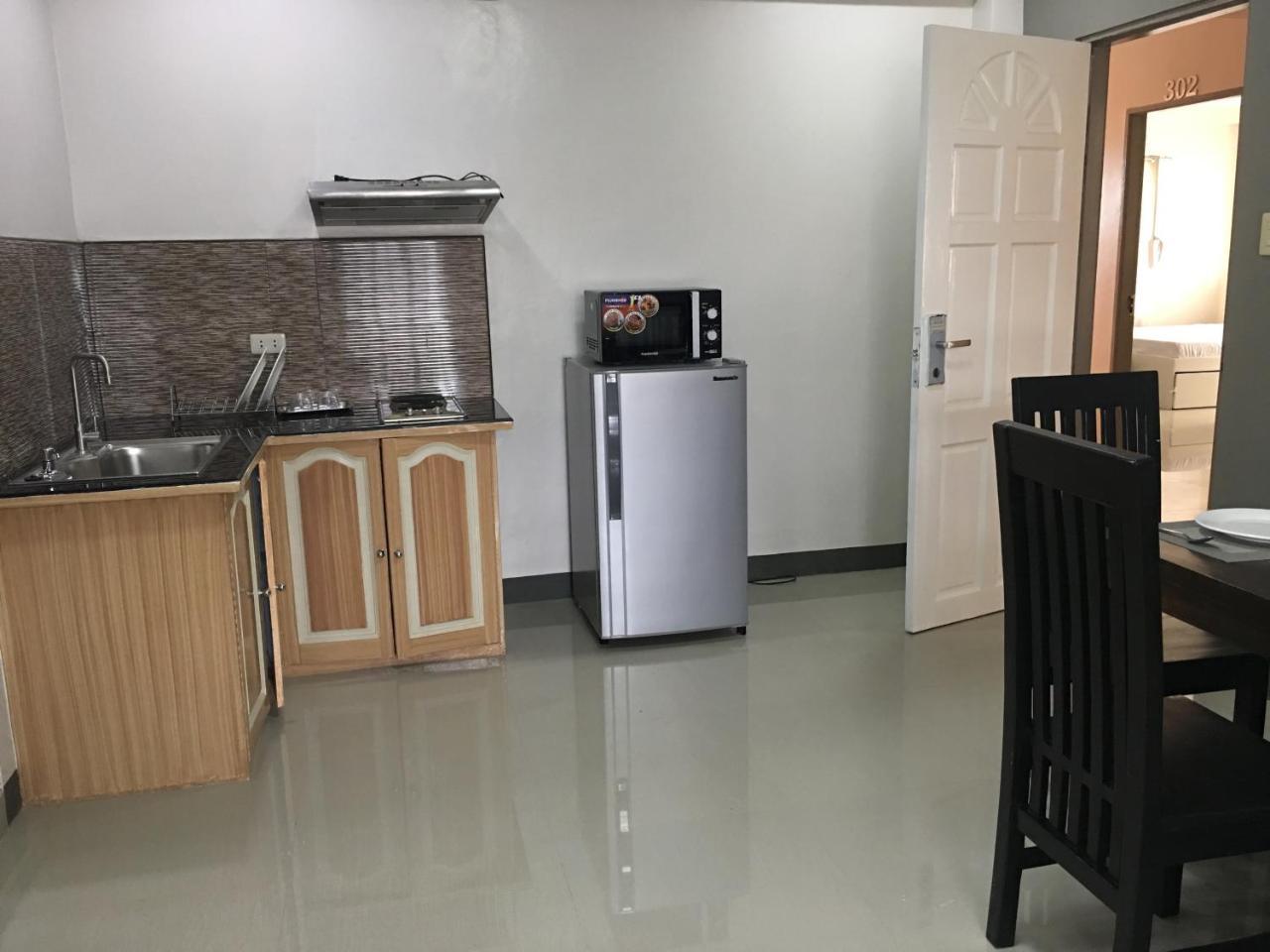 Beinte Singko De Marso Apartments Candon エクステリア 写真