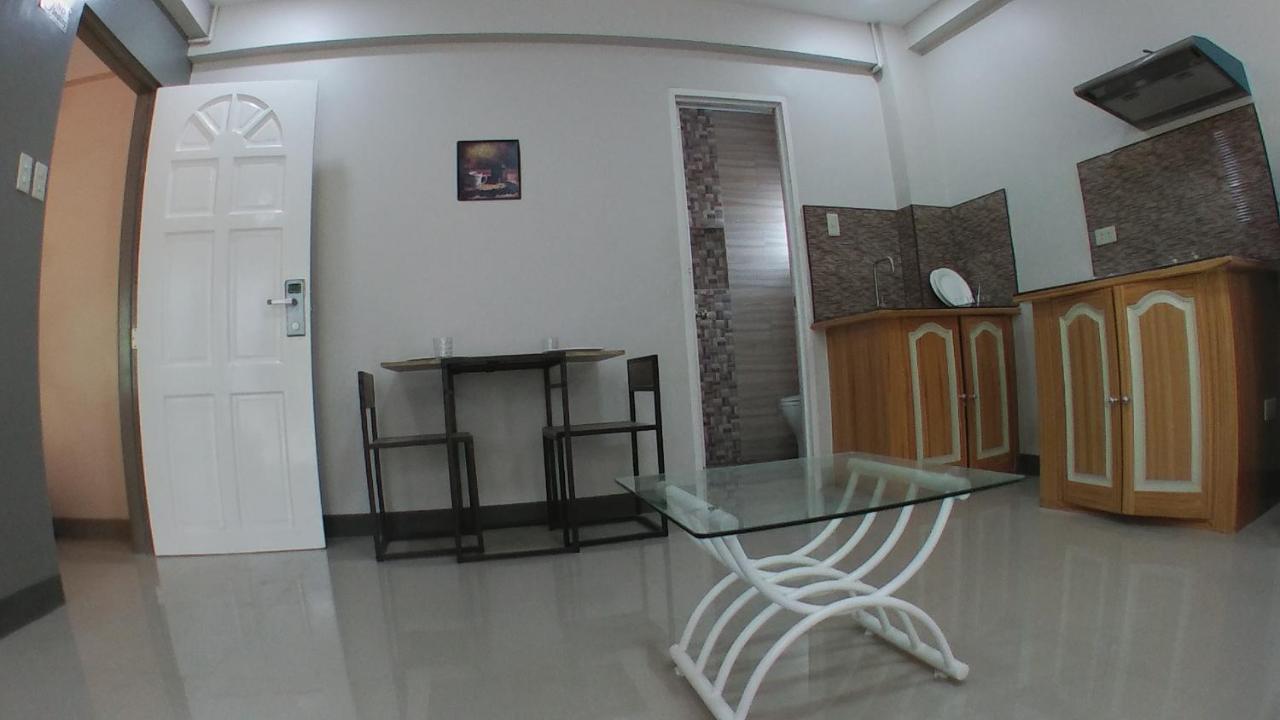 Beinte Singko De Marso Apartments Candon エクステリア 写真