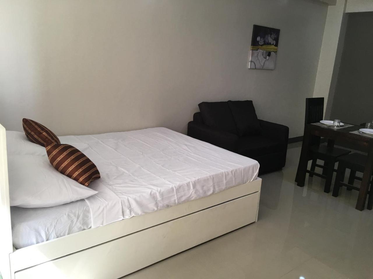 Beinte Singko De Marso Apartments Candon エクステリア 写真