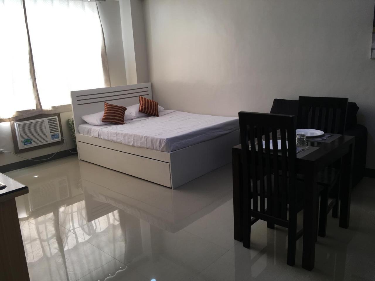 Beinte Singko De Marso Apartments Candon エクステリア 写真